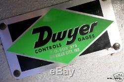DWYER No. 400 AIR VELOCITY METER With CASE