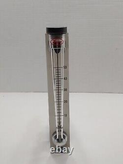 Dwyer VFC-122 SCFM Air Flow Meter T09AB VFC SERIES Air Line Not Included